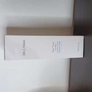 Dr. C. Tuna Tea Tree Face Wash